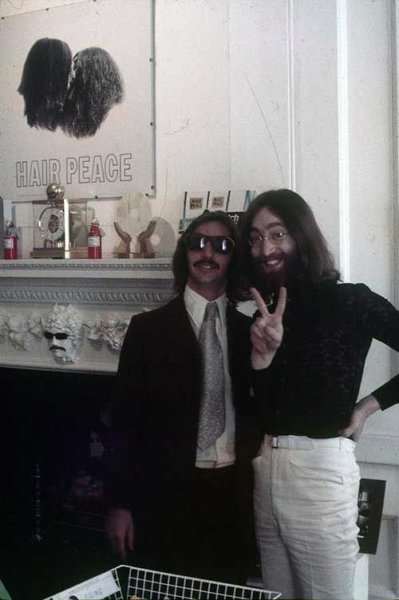 JOHN LENNON : 83 AÑOS