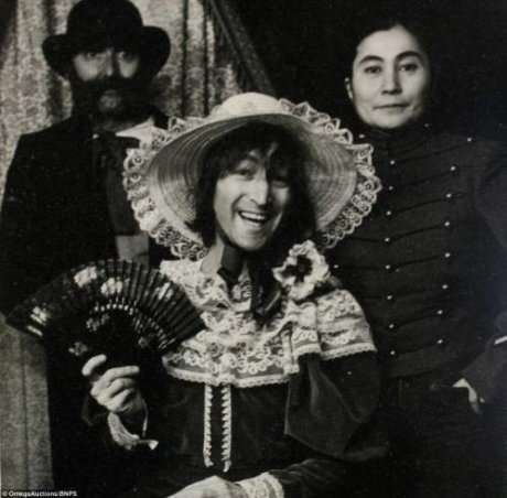 JOHN LENNON : 83 AÑOS