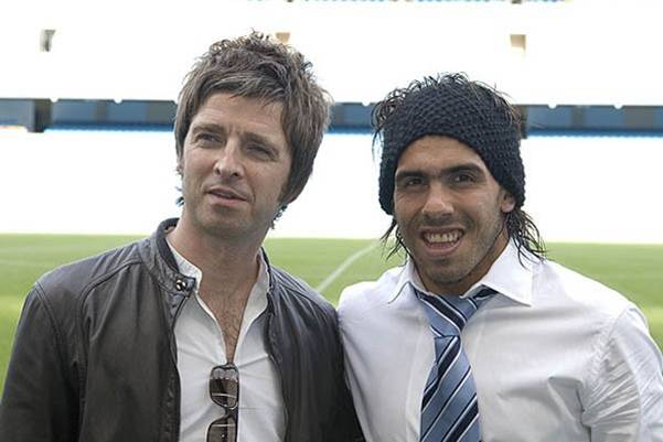 Noel-Gallagher-y-Carlos-Tevez