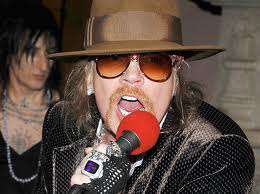 AXL ROSE ECHA DE MENOS A LOS VIEJOS GUNS N´ ROSES