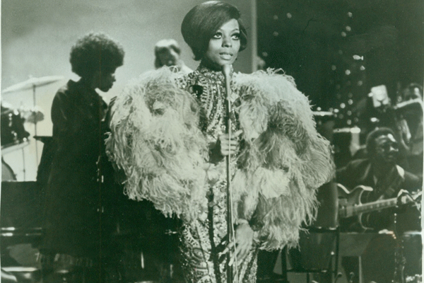 DIANA ROSS, HOMENAJE EN LOS GRAMMY; NUNCA GANO UNO SOLO