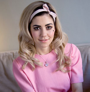 MARINA & THE DIAMONDS: "YO SOY LA ANTI-ADELE"