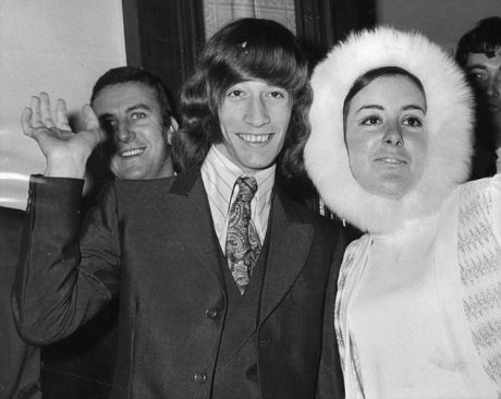 ROBIN GIBB DE LOS BEE GESS: LA HISTORIA DE UN MUJERIEGO