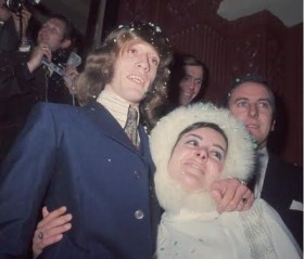 ROBIN GIBB DE LOS BEE GESS: LA HISTORIA DE UN MUJERIEGO