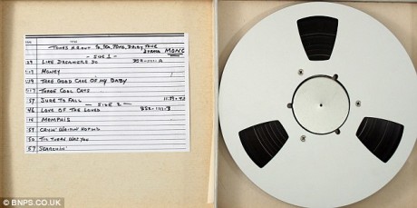 LA EMI DETIENE LA SUBASTA DE LA FALSA MAQUETA DE LOS BEATLES QUE GRABARON PARA DECCA