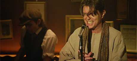 DAVID BOWIE CELEBRABA SUS 66 AÑOS Y NOS REGALABA UN NUEVO ALBUM