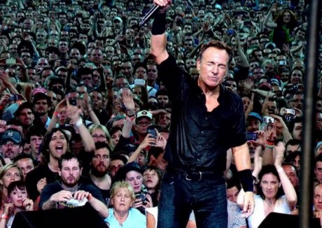 Bruce-Springsteen-Dream-Baby-Dream-Video-608x431