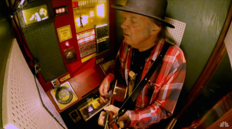 NEIL YOUNG Y "JACK WHITE" HICIERON UN ÁLBUM DE VERSIONES