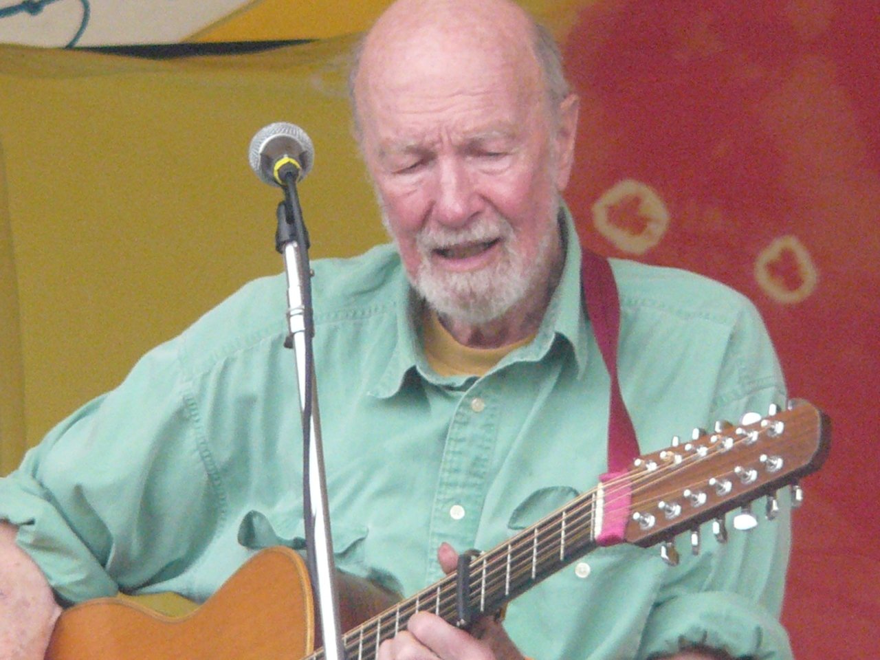 Pete Seeger Fifteen Miles On The Erie Canal EL GRAN ACTIVISTA PETE SEEGER | PyD