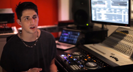 porter-robinson-computer-shot