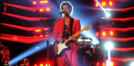 GTY_bruno_mars_red_tk_130909_33x16_1600