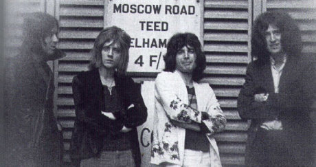 queen-1970-queen-31996131-854-452