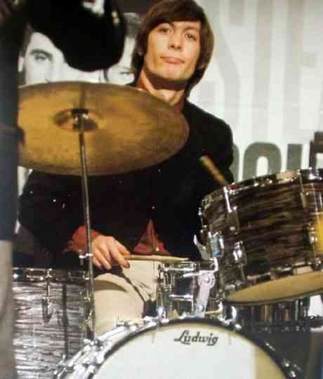 CHARLIE WATTS CUMPLE HOY 80 AÑOS