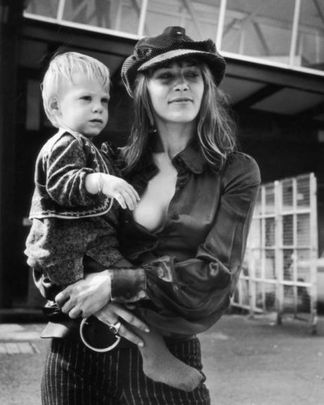 ANITA PALLENBERG, LOS ESCÁNDALOS DEL SEXTO ROLLING STONE