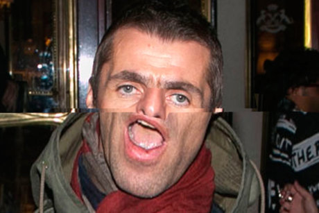 LIAM GALLAGHER "MATA" POR SNOB A ALEX TURNER, EL CANTANTE DE ARCTIC MONKEYS