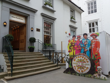 LOS BEATLES: EL "SGT. PEPPER'S...", UN MISTERIO Y LA HISTORIA DE SU GRABACION