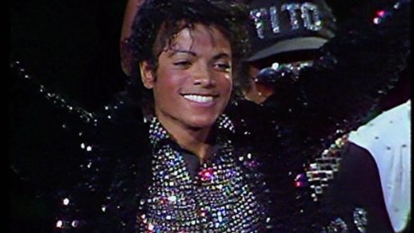 EL DIA QUE MICHAEL JACKSON INVENTO SU "MOONWALK"