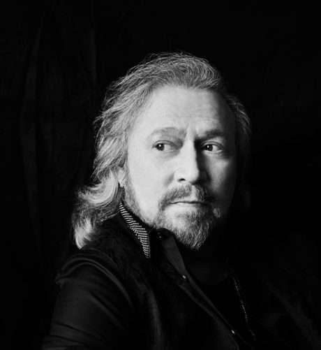 BARRY GIBB, EL LIDER DE BEE GEES, CUMPLE 77 AÑOS