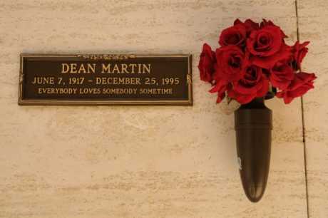 DEAN MARTIN TAMBIEN MURIO EL DIA DE NAVIDAD