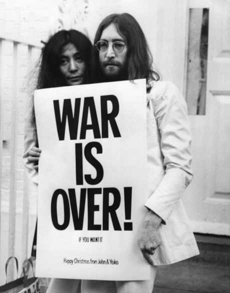 JOHN LENNON : LA HISTORIA DE HAPPY XMAS "WAR IS OVER"