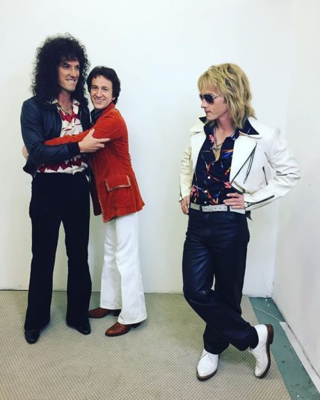 BRIAN MAY TUVO QUE CEDER ROPA AL DISEÑADOR DE "BOHEMIAN RHAPSODY" BRIAN MAY TUVO QUE CEDER ROPA AL DISEÑADOR DE "BOHEMIAN RHAPSODY"