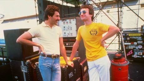 JOHN DEACON, EL HOMBRE DISCRETO DE QUEEN
