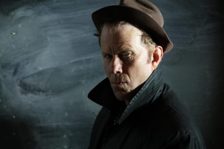 TOM WAITS 72 AÑOS : SUS 20 ÁLBUMES FAVORITOS