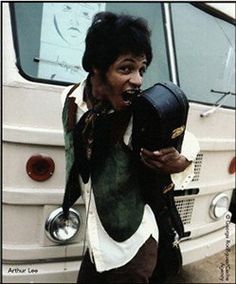 ARTHUR LEE: EL PRIMER HIPPIE NEGRO