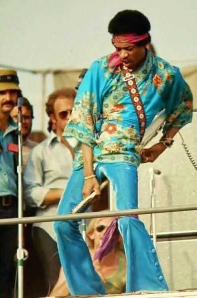 JIMI HENDRIX Y SUS EXTRAÑAS FOTOS