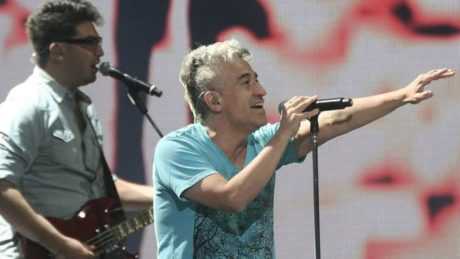 LOS PRISIONEROS : "EL BAILE DE LOS QUE SOBRAN " , LA CANCION REVOLUCIONARIA EN CHILE