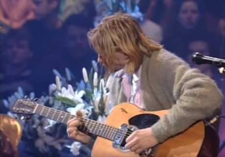 KURT COBAIN Y SU SUETER : EL MÁS CARO DE LA HISTORIA