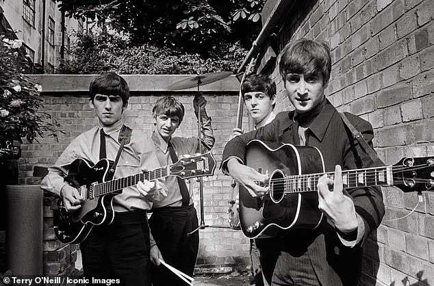 HA MUERTO TERRY O´NEILL , EL FOTOGRAFO DE BOWIE Y LOS STONES