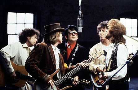 JEFF LYNNE:" NO TENGO NINGUN CONTACO CON BOB DYLAN, A PESAR DE SER LOS DOS UNICOS VIVOS DE LOS TRAVELING WILBURYS"