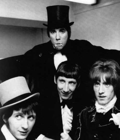 LAS ESTRELLAS DEL ROCK AMANTES DE HALLOWEEN