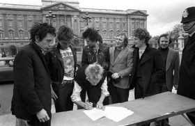 13.000 LIBRAS POR EL "GOD SAVE THE QUEEN" A&M DE SEX PISTOLS