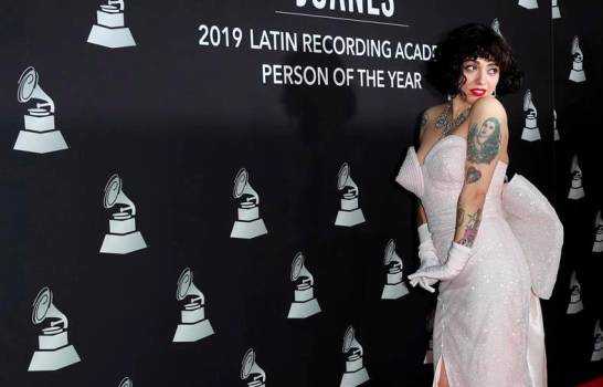 MON LAFERTE Y SU REVOLUCION CHILENA
