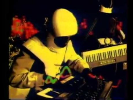 DAFT PUNK COPIARON TODO A MOOG COOKBOOK Y A SPACE