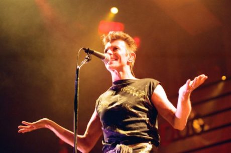 CASI NADIE RECUERDA EL " OUVREZ LE CHIEN" DE DAVID BOWIE