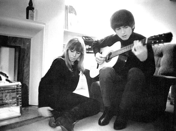 BEATLES Y LA EXPOSICIÓN DE FOTOS NUNCA VISTAS DE ASTRID