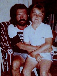 JOHN BONHAM MURIO BORRACHO EN CASA DE JIMMY PAGE