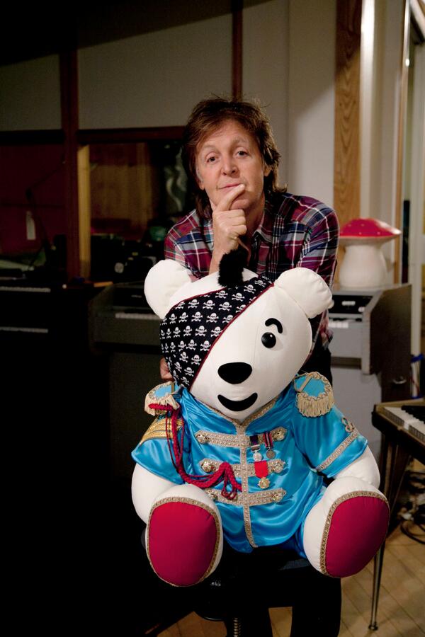 PAUL MCCARTNEY SU "WE ALL STAND TOGETHER" DEL OSO RUPERT