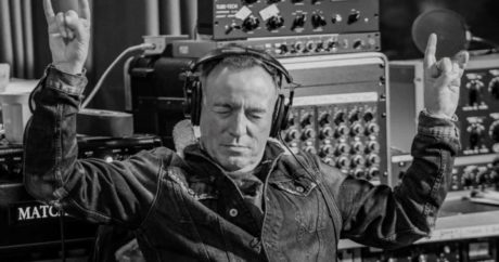 BRUCE SPRINGSTEEN : SU MENSAJE A LOS FANS DE SU PUÑO Y LETRA