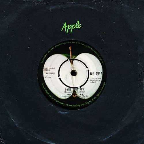 BEATLES: GEORGE HARRISON LOGRA SU PRIMERA CARA "A"