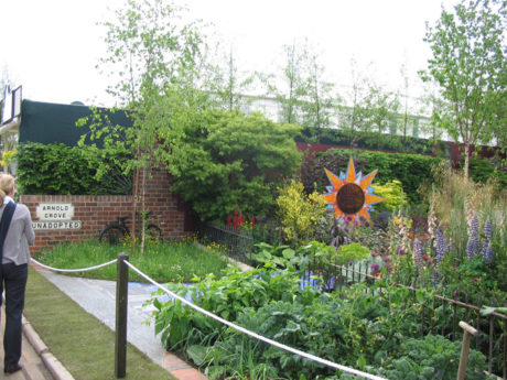 GEORGE HARRISON: SU NUEVO JARDÍN EN FRIAR PARK GEORGE HARRISON: SU NUEVO JARDÍN EN FRIAR PARK