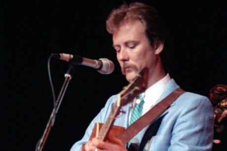 MUERE TONY RICE , UNO DE LOS MAS GRANDES DEL "BLUEGRASS"