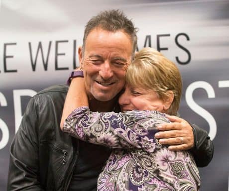 HOY LOS 74 AÑOS FANTÁSTICOS DE BRUCE SPRINGSTEEN