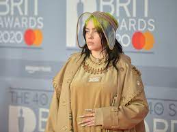 BILLIE EILISH ATACA A LOS CRITICOS: "QUE SE COMAN SU MIERDA"