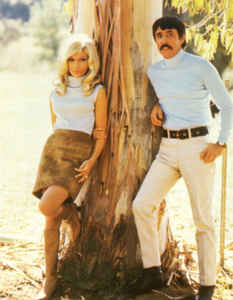 LEE HAZLEWOOD: AUTOR DE "THIS BOOTS ARE MADE FOR WALKING" Y UN MARAVILLOSO MÚSICO Y COMPOSITOR