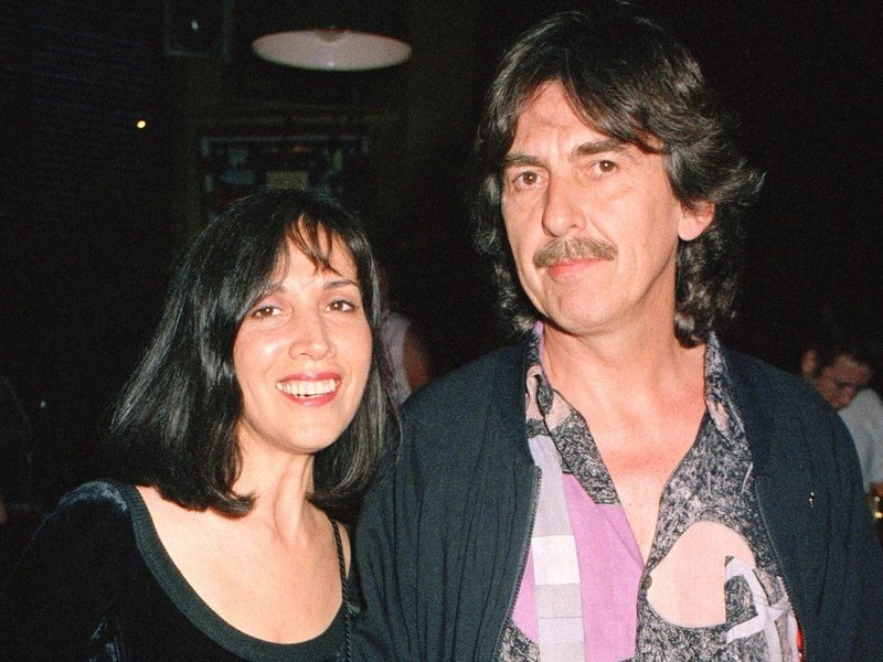 ♫ OLIVIA HARRISON :"GEORGE SIEMPRE PENSO QUE JAMAS SERIA RECORDADO" | PyD