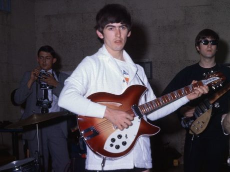 EL MISTERIO DE LA RICKENBAKER DE LOS BEATLES Y ROGER MC GUINN DE LOS BYRDS